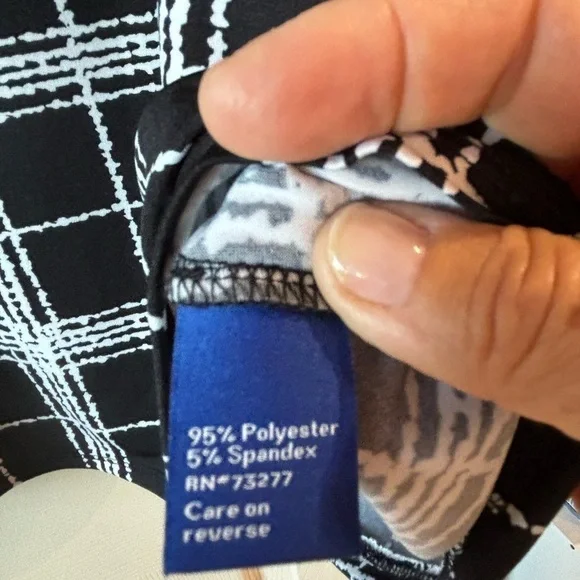 Apt 9 Windowpane Dress Black and White with Cutouts at Neck and Pockets. Sz XS - Picture 5 of 7